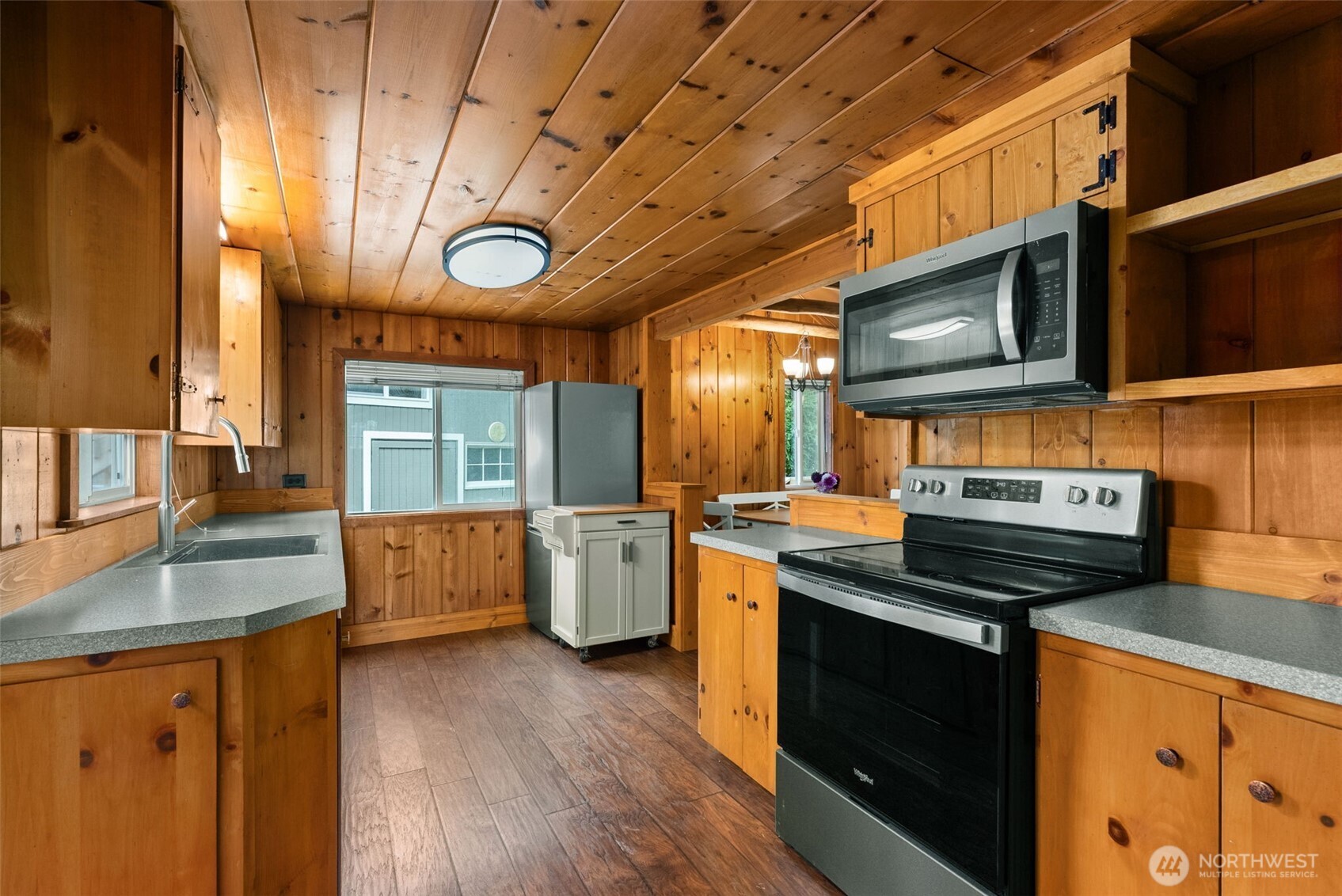 property viewer photo 9