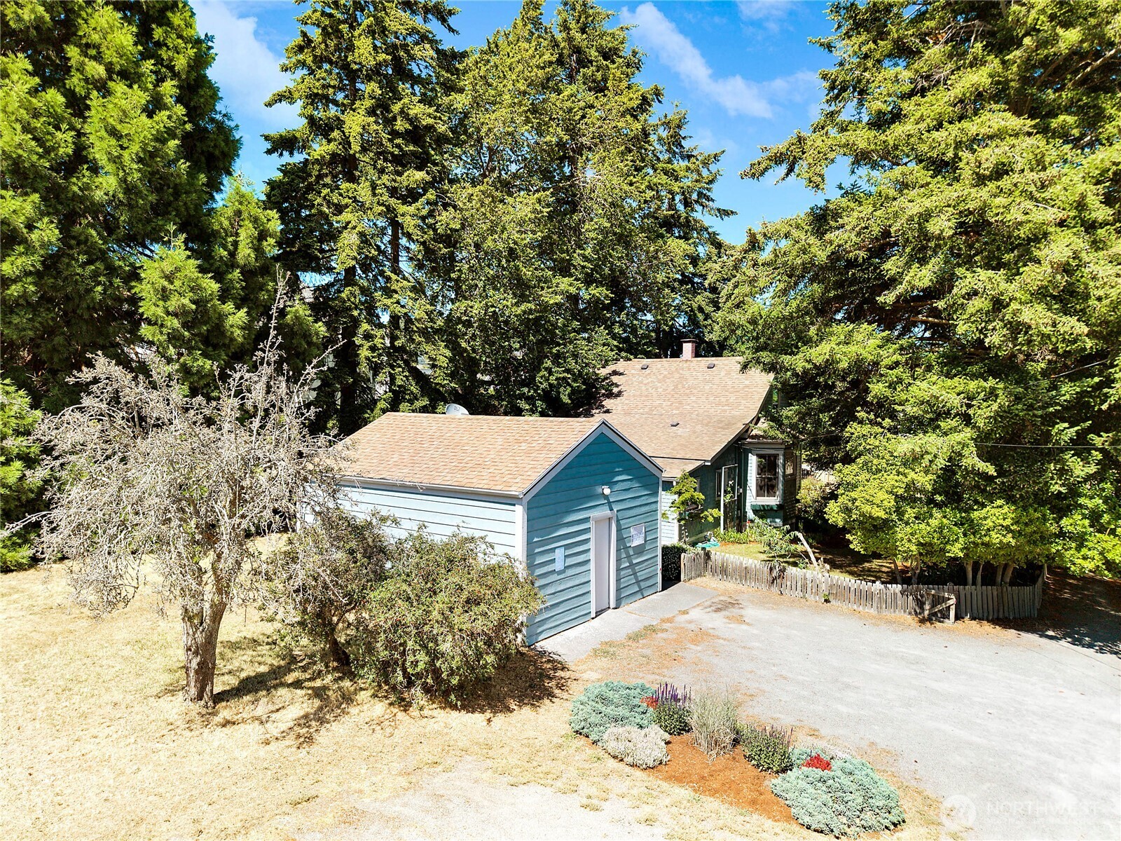 property viewer photo 2