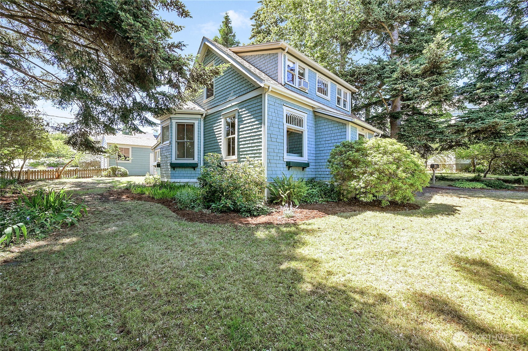 property viewer photo 4