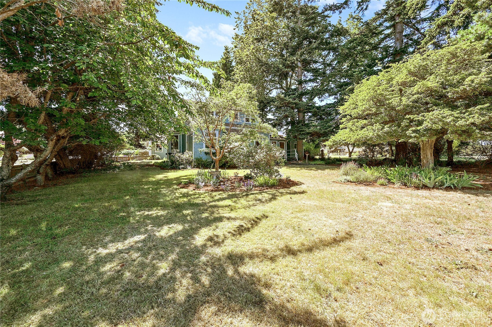 property viewer photo 9