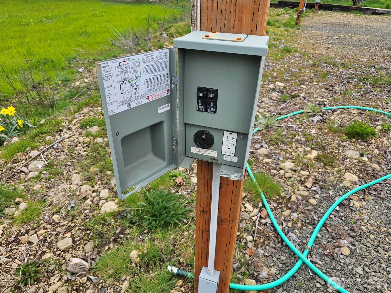 main property photo 33