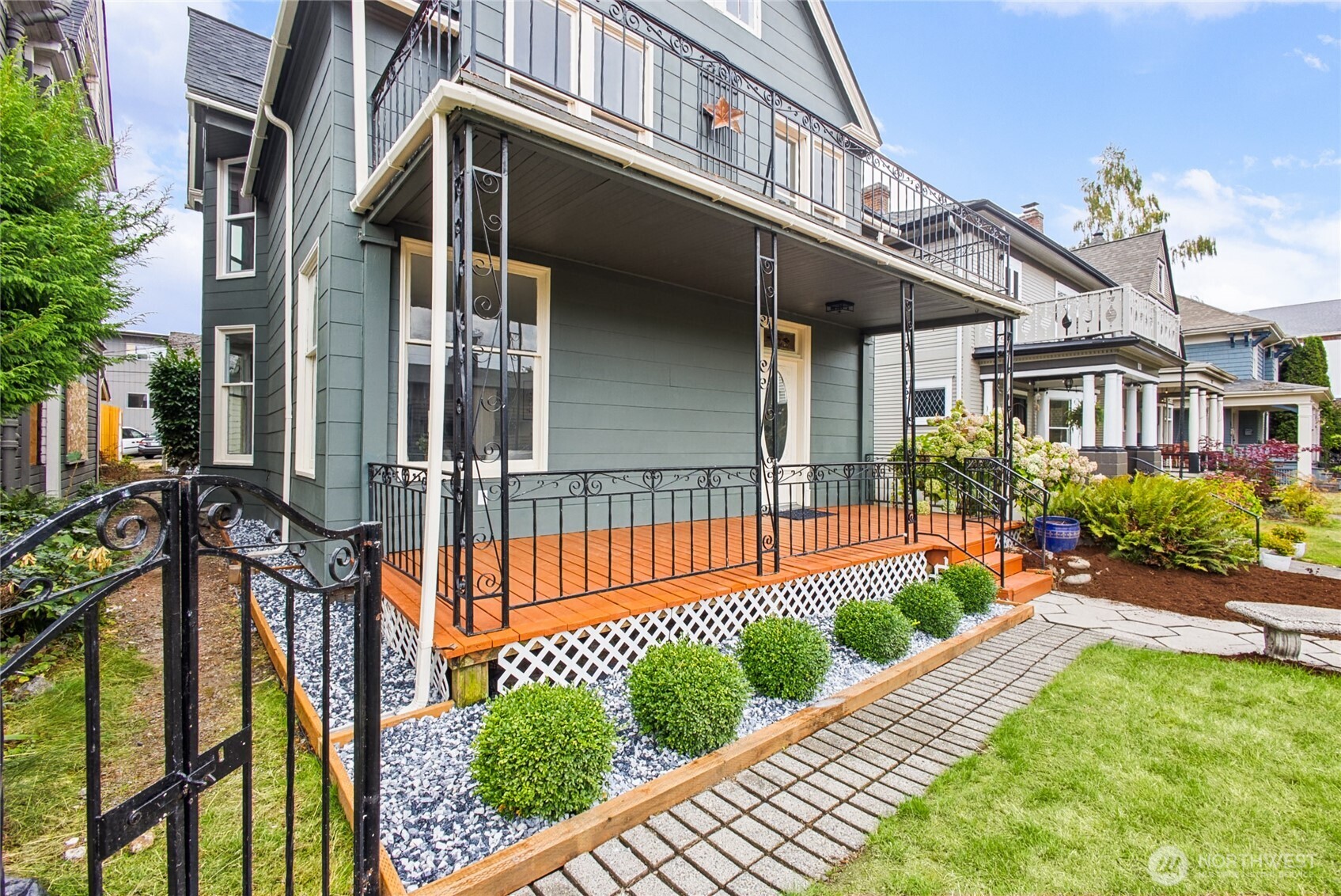 main property photo 5