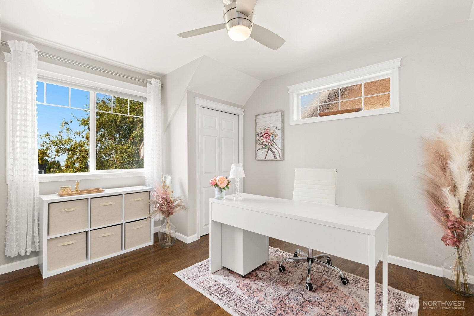 property viewer photo 16