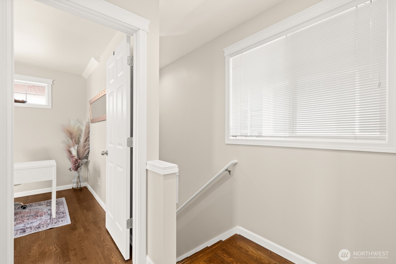property viewer photo 18