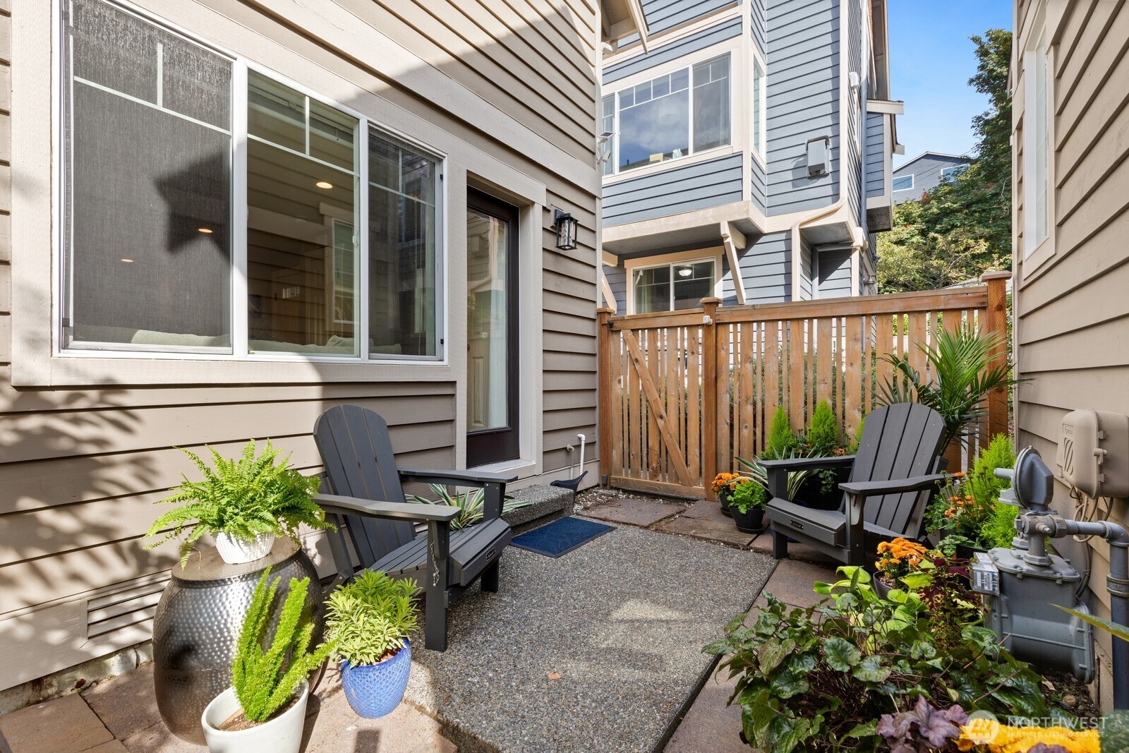 property viewer photo 20