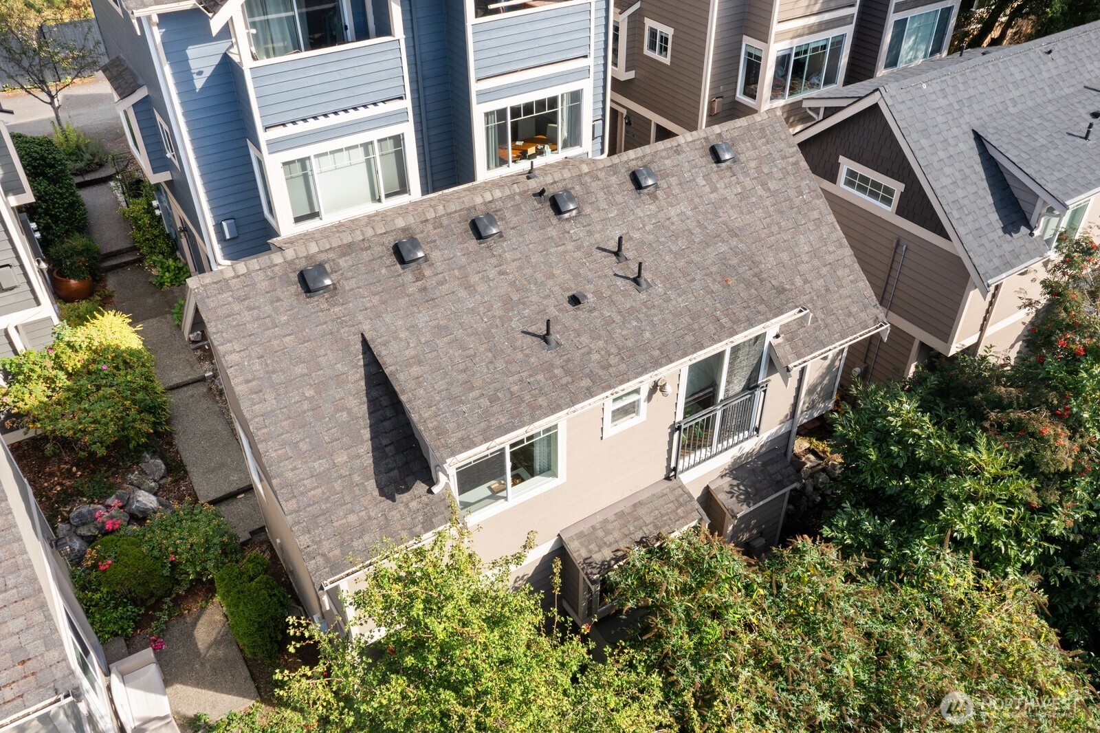 property viewer photo 24