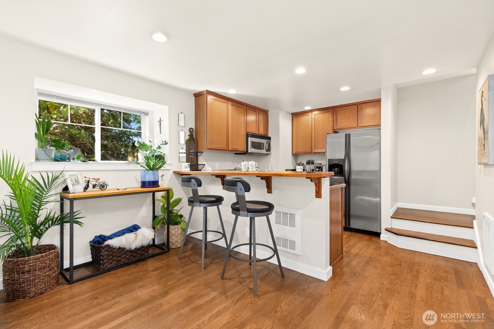 property viewer photo 9