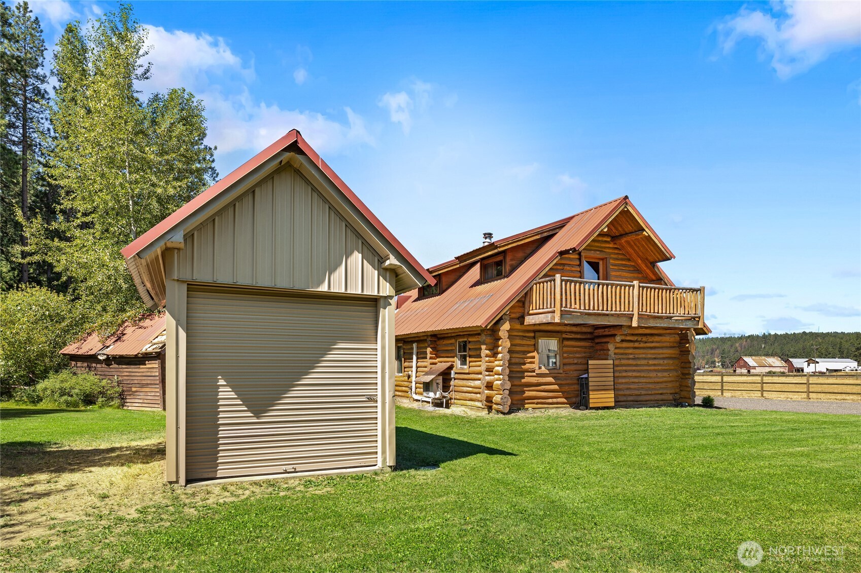 main property photo 23