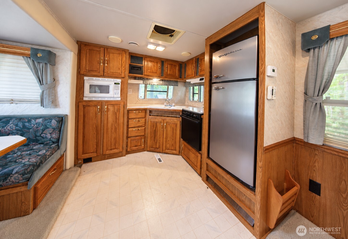 property viewer photo 13