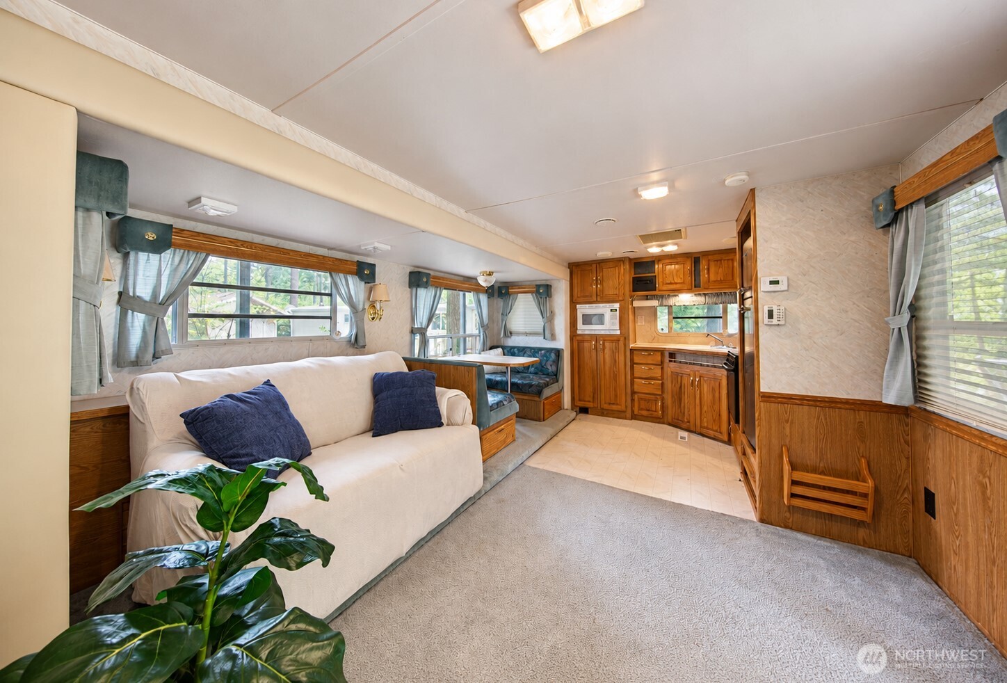 property viewer photo 8