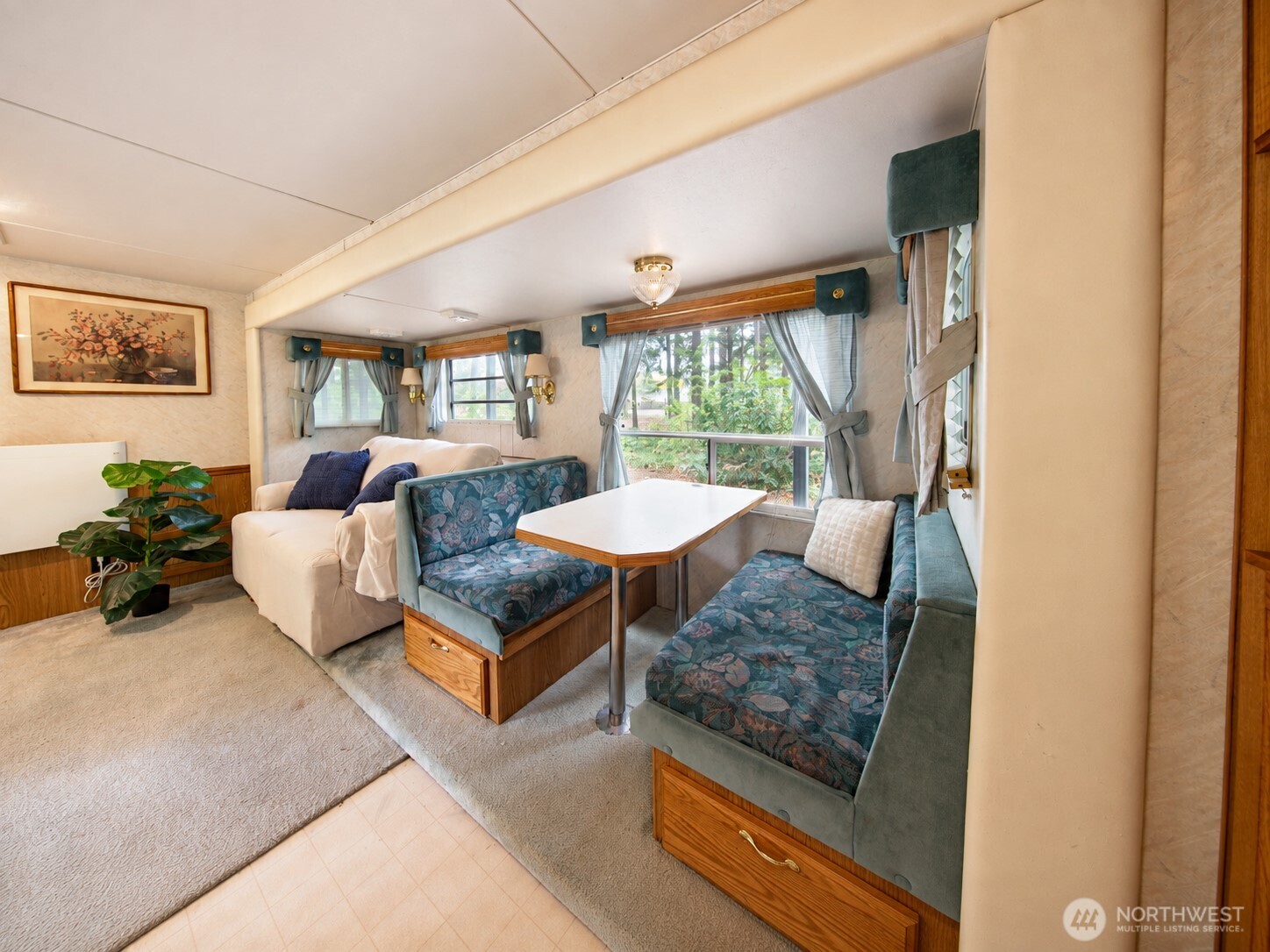 property viewer photo 9