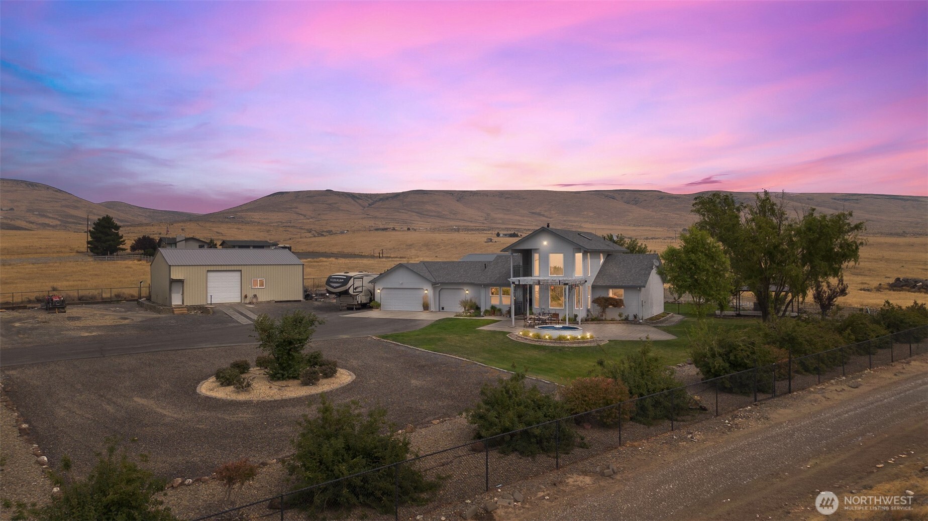 main property photo 6