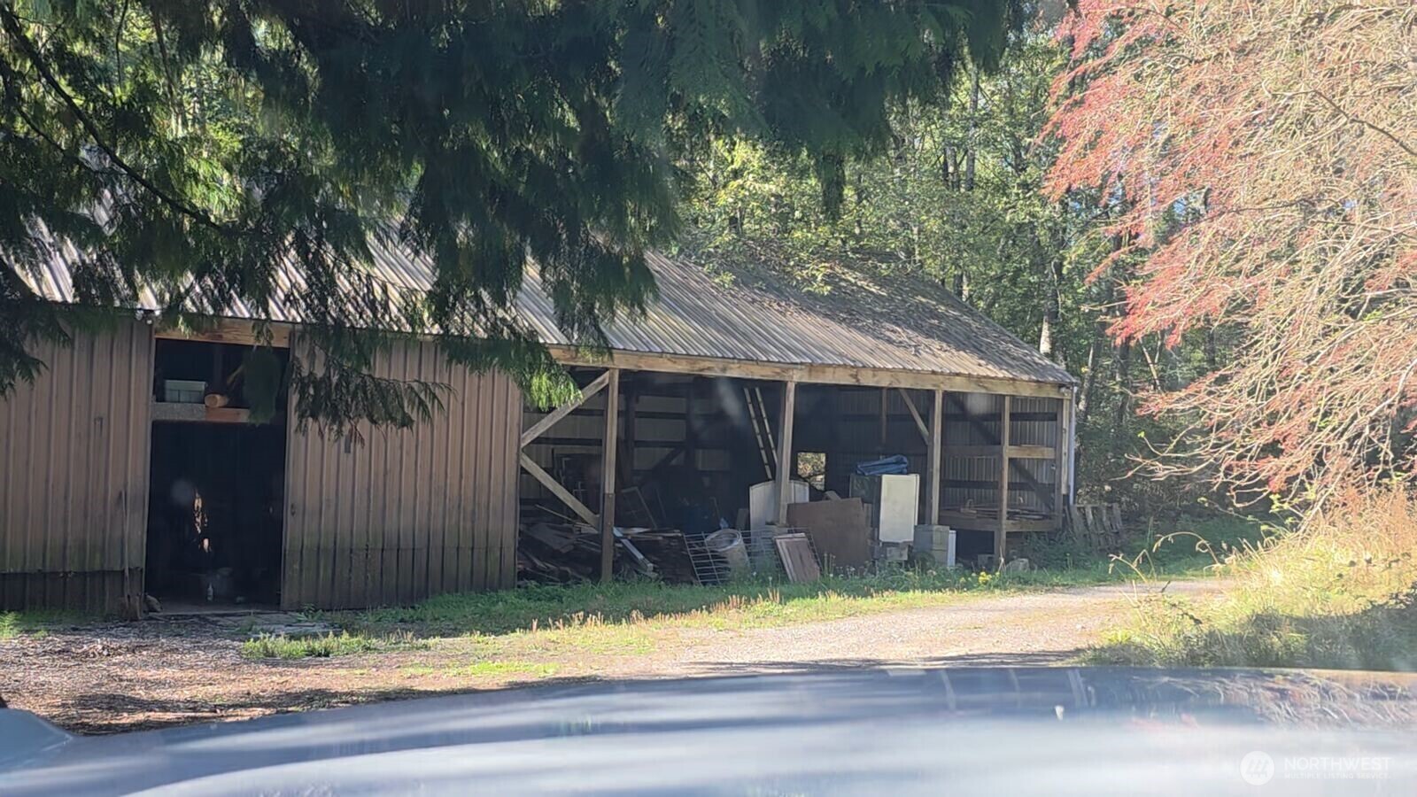 main property photo 16