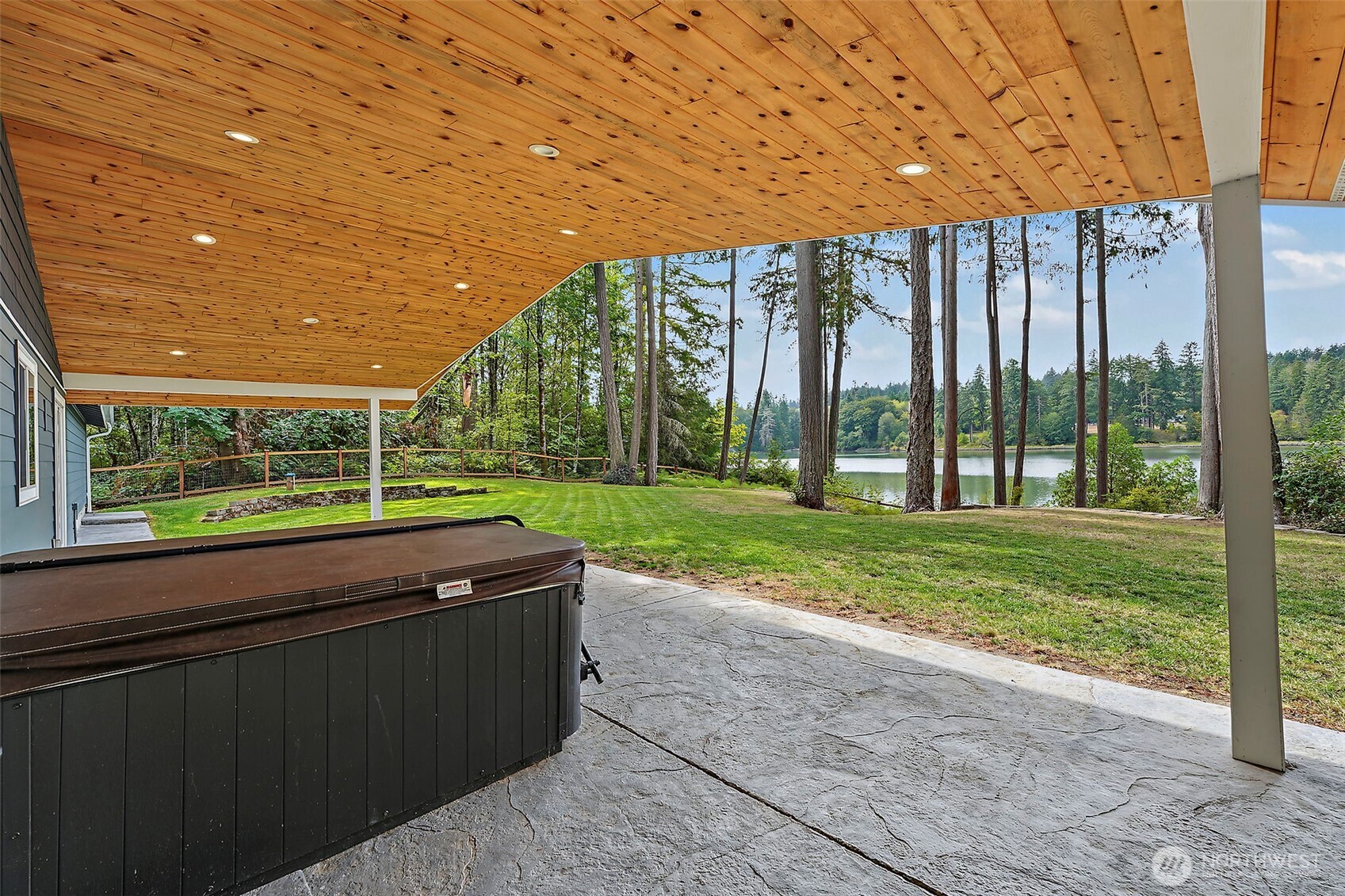 main property photo 31