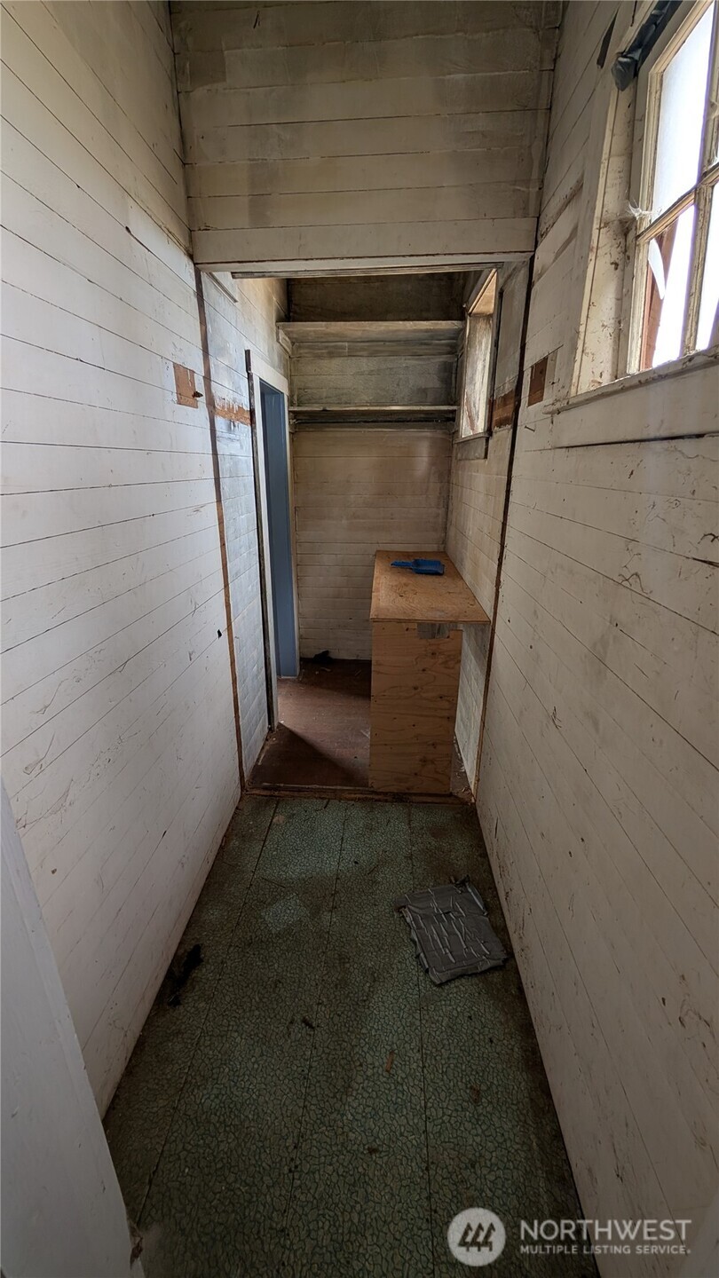 property viewer photo 14