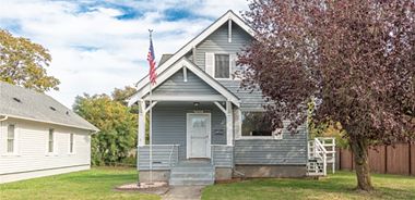 image of property with 4 Bed | 1 Bath | 2,416 Sqft