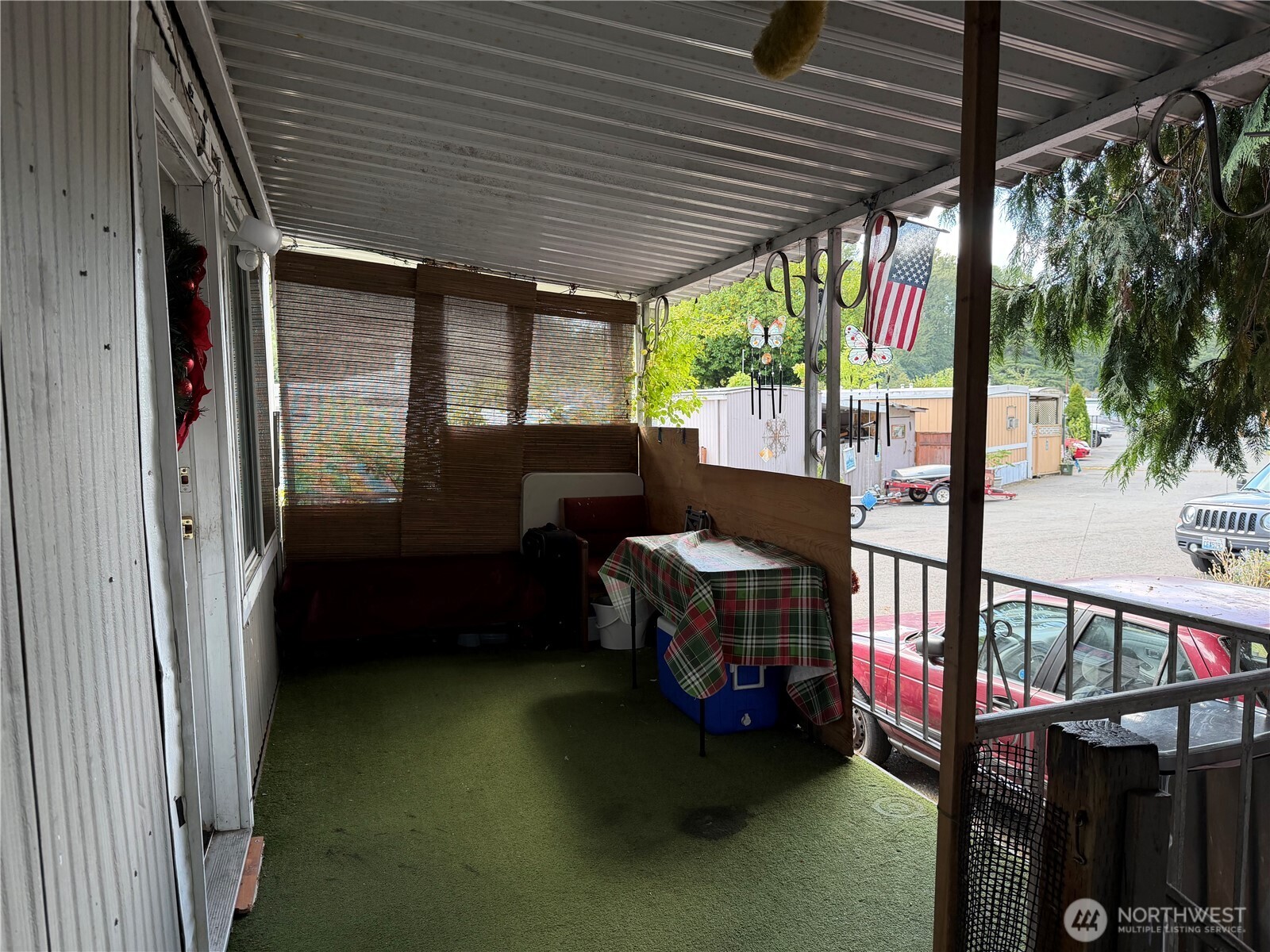main property photo 13