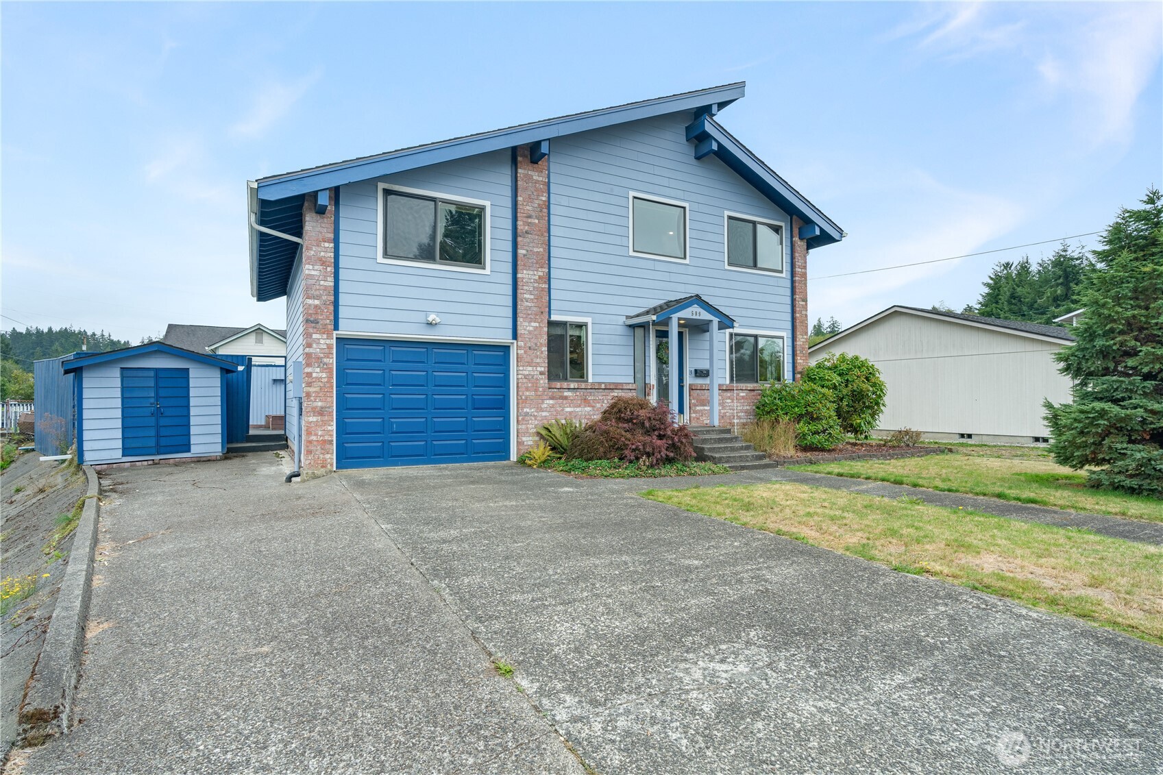 main property photo 29