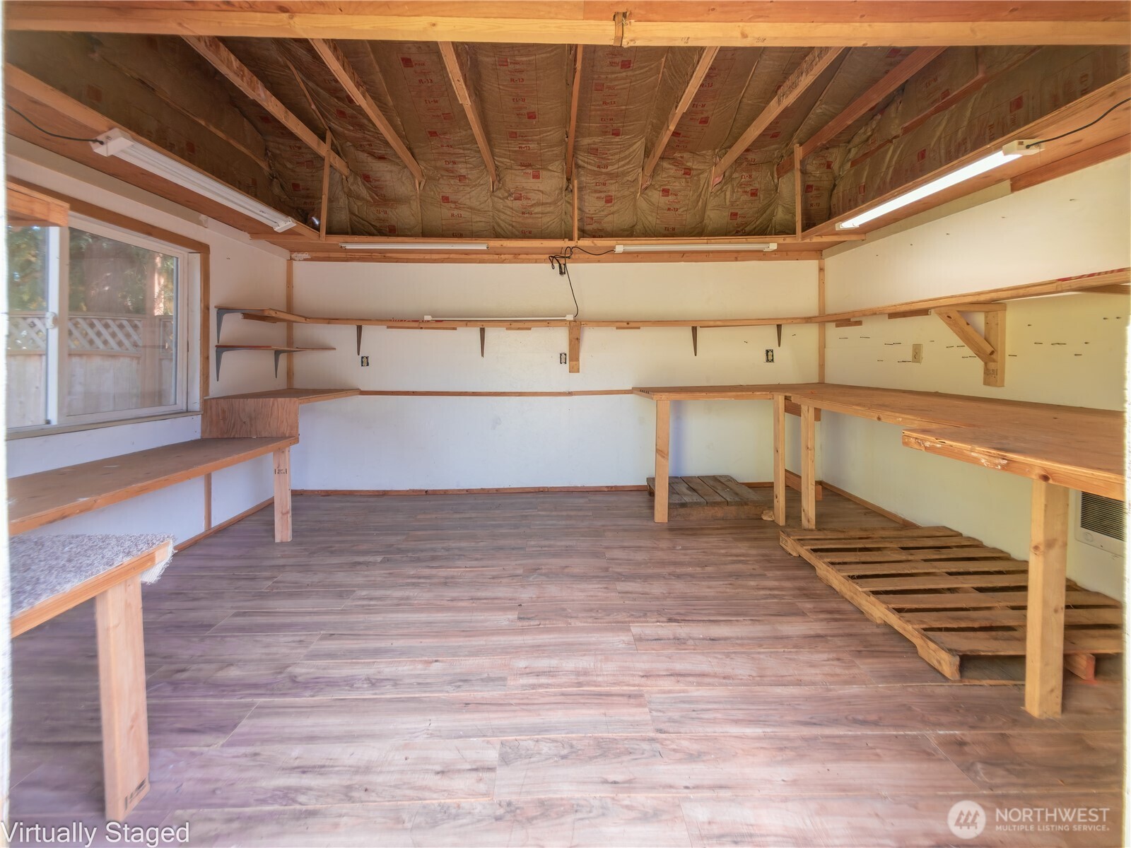 property viewer photo 26