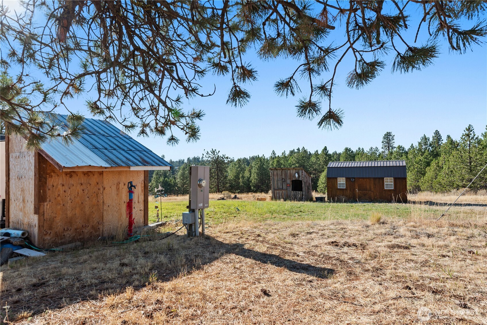 main property photo 8