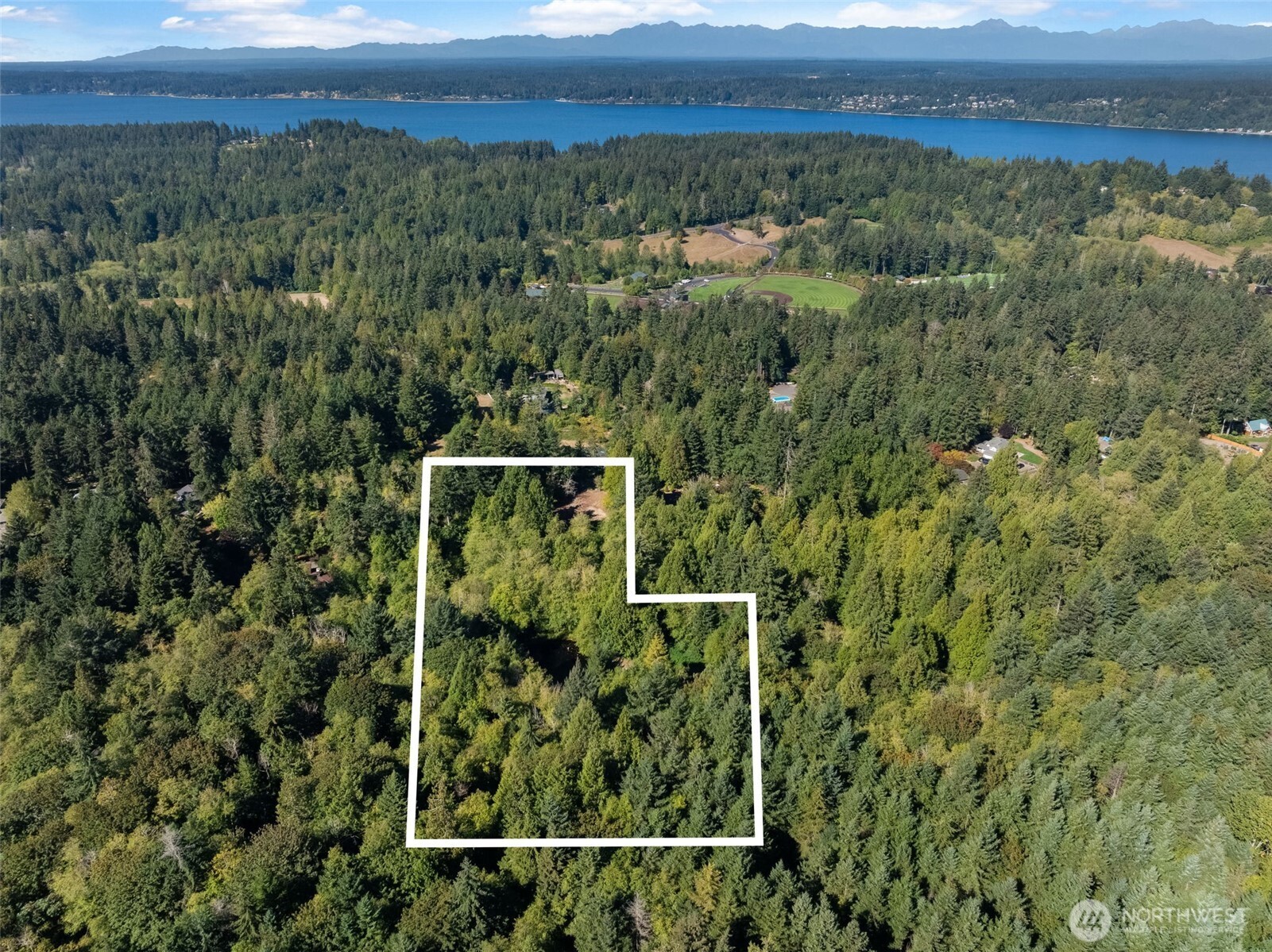 main property photo 0
