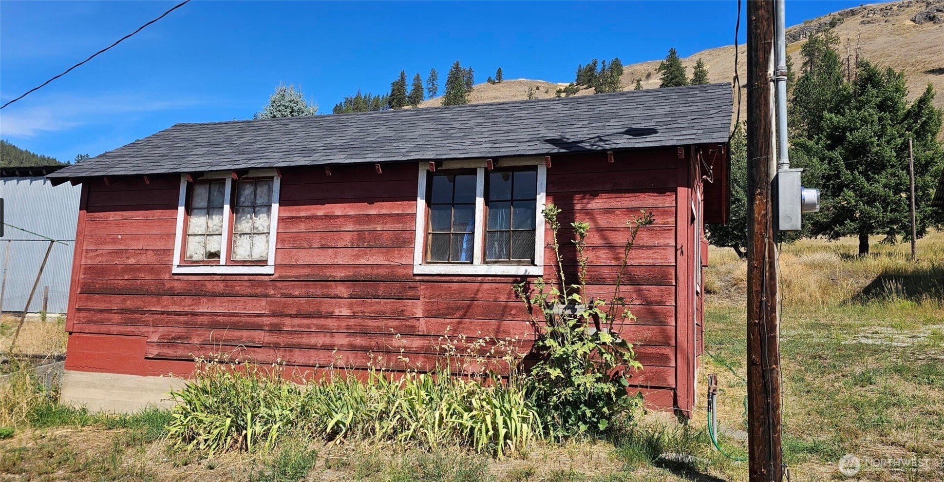 main property photo 33