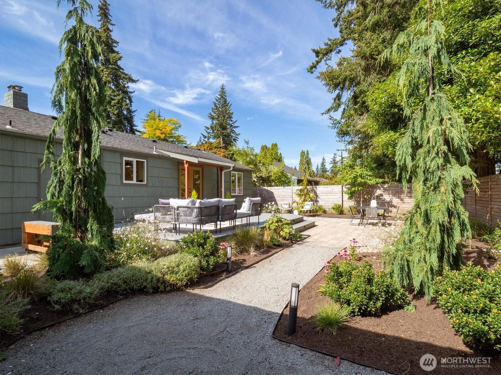 property viewer photo 15