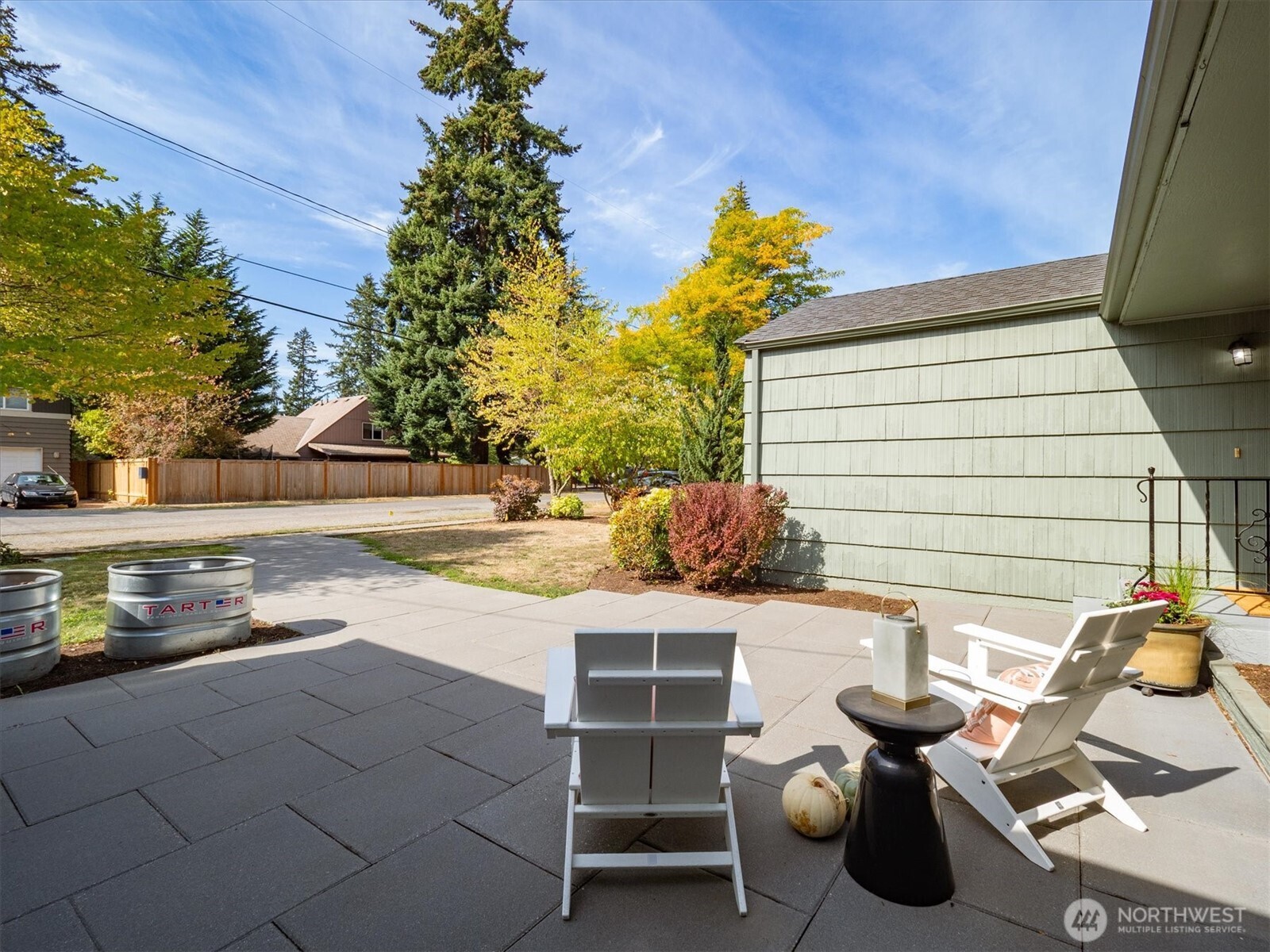 property viewer photo 2