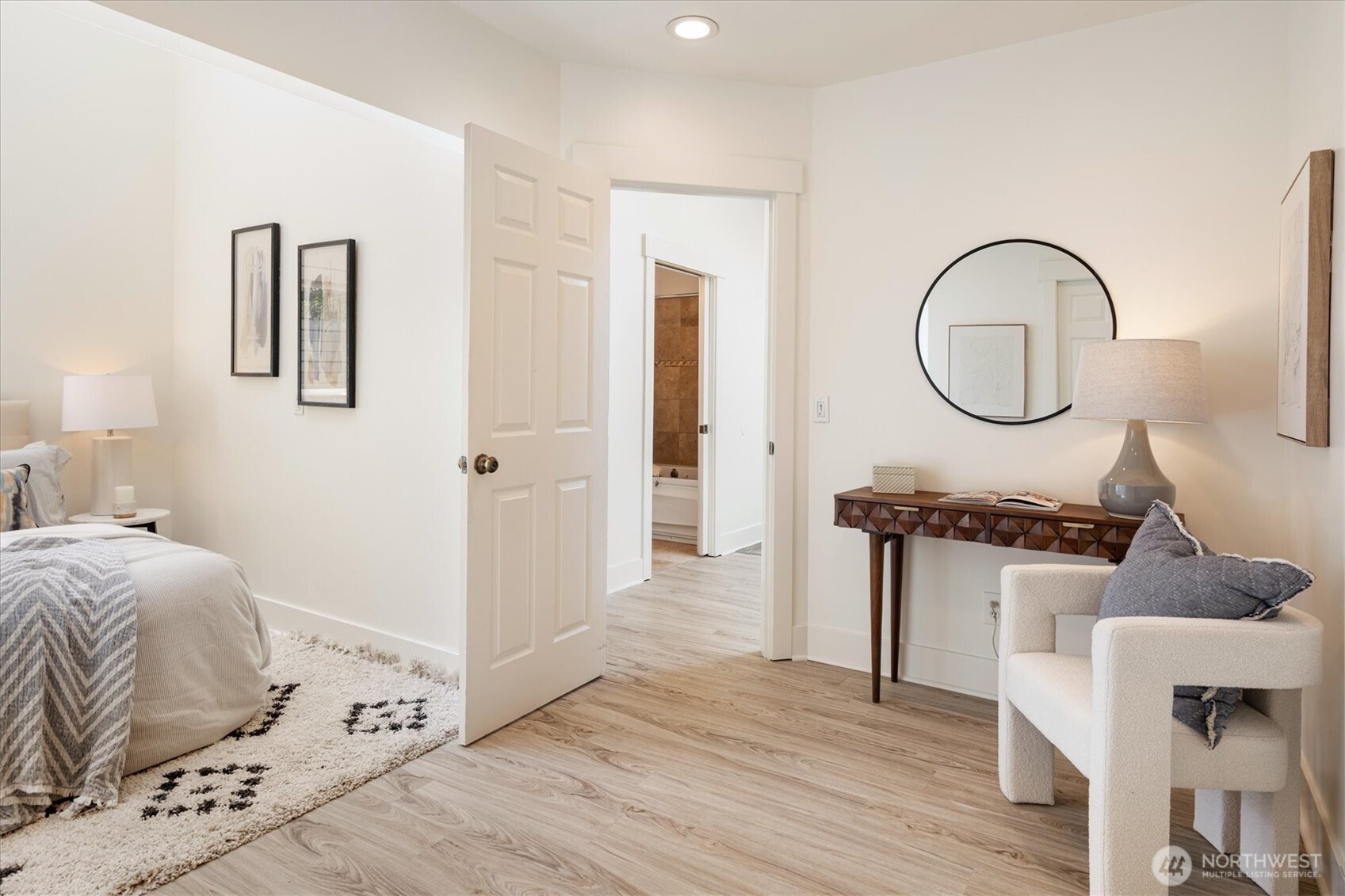 property viewer photo 20