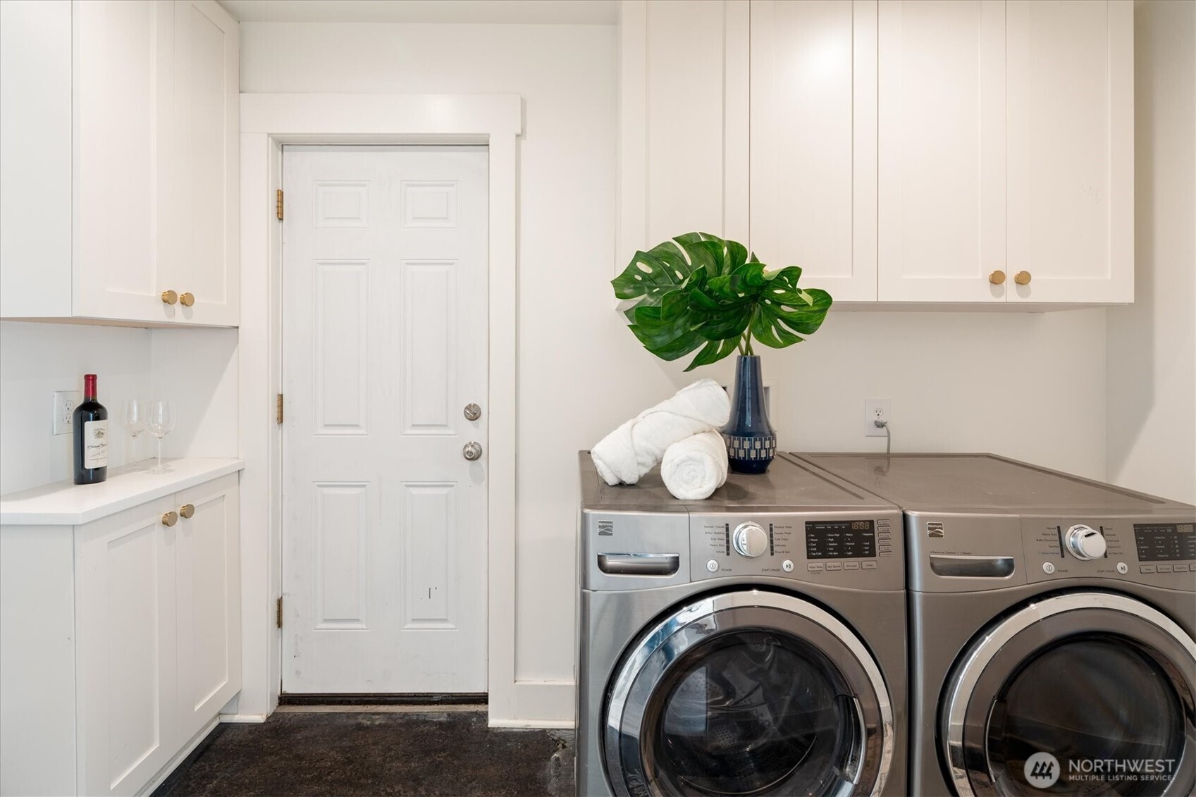 property viewer photo 25