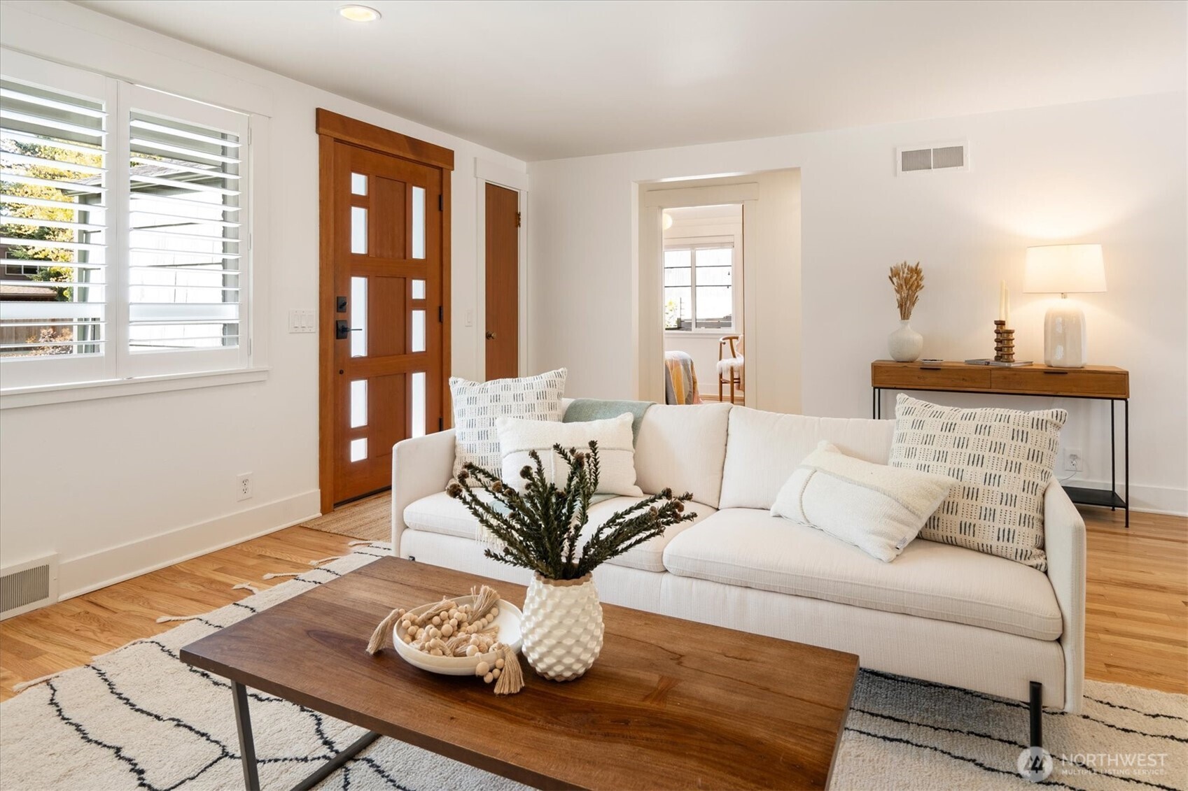 property viewer photo 3