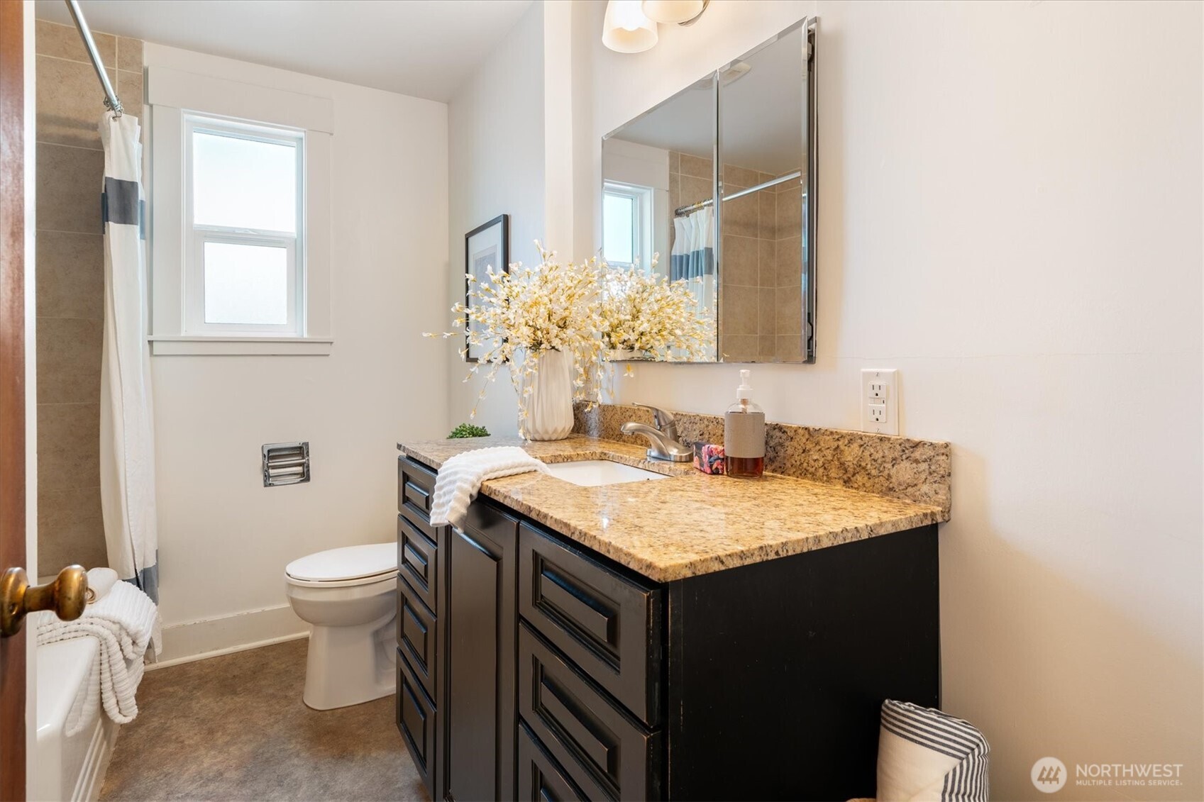 property viewer photo 31