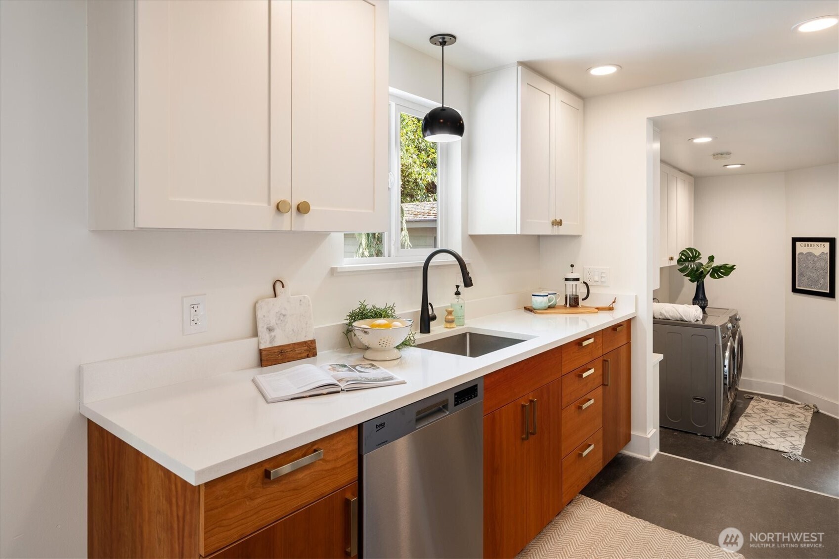 property viewer photo 7