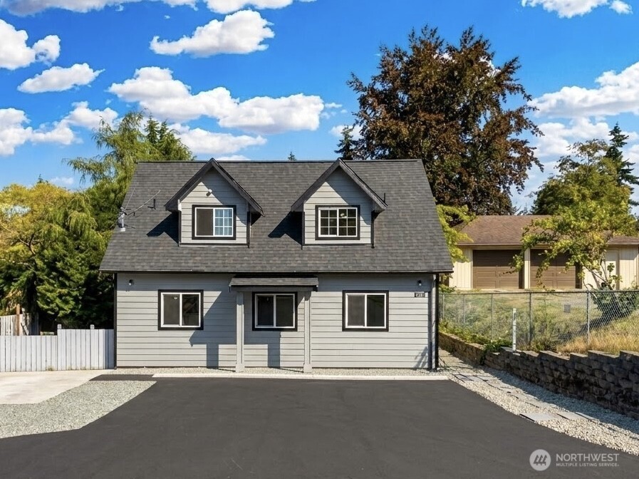 main property photo 0