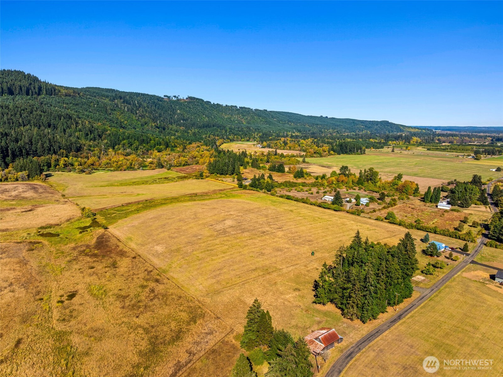 main property photo 13
