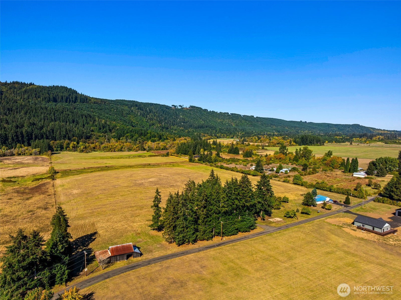 main property photo 14