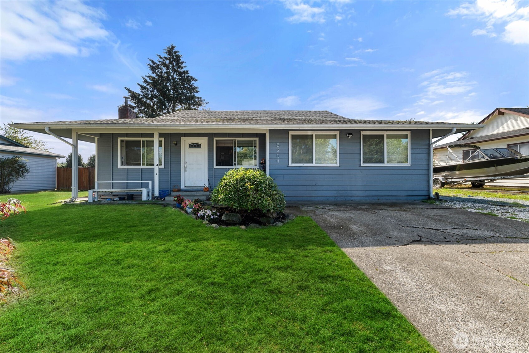 main property photo 0
