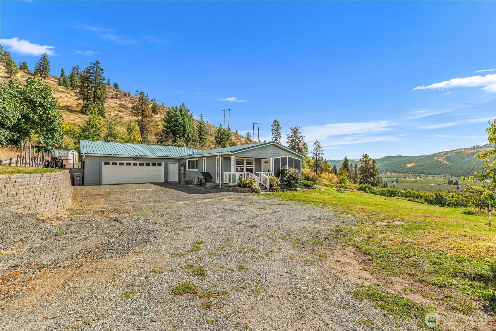 main property photo 0