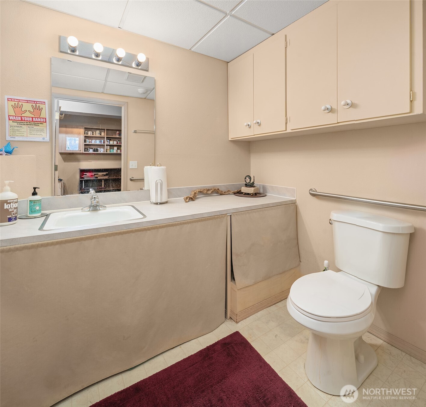 main property photo 11