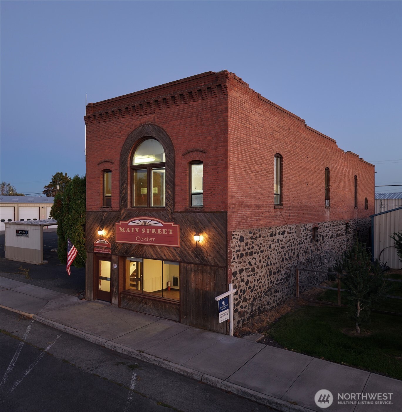 main property photo 21