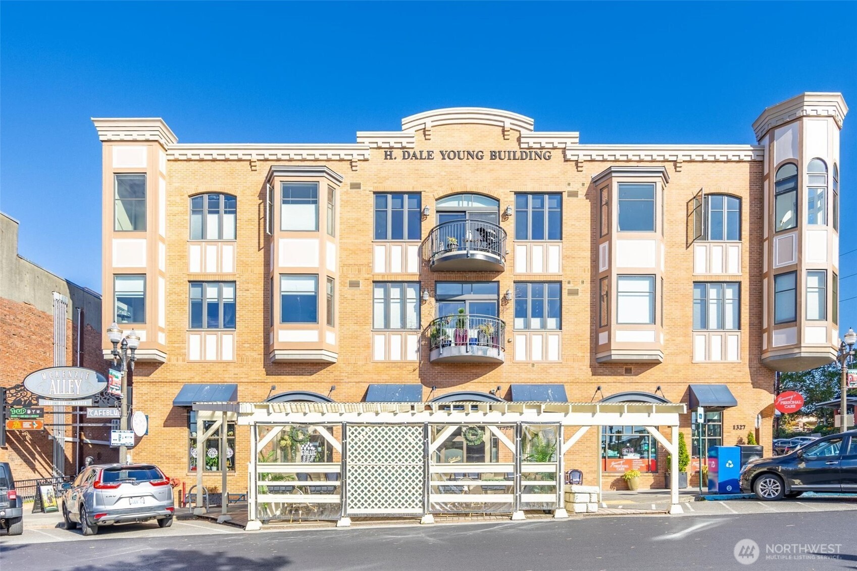 main property photo 35