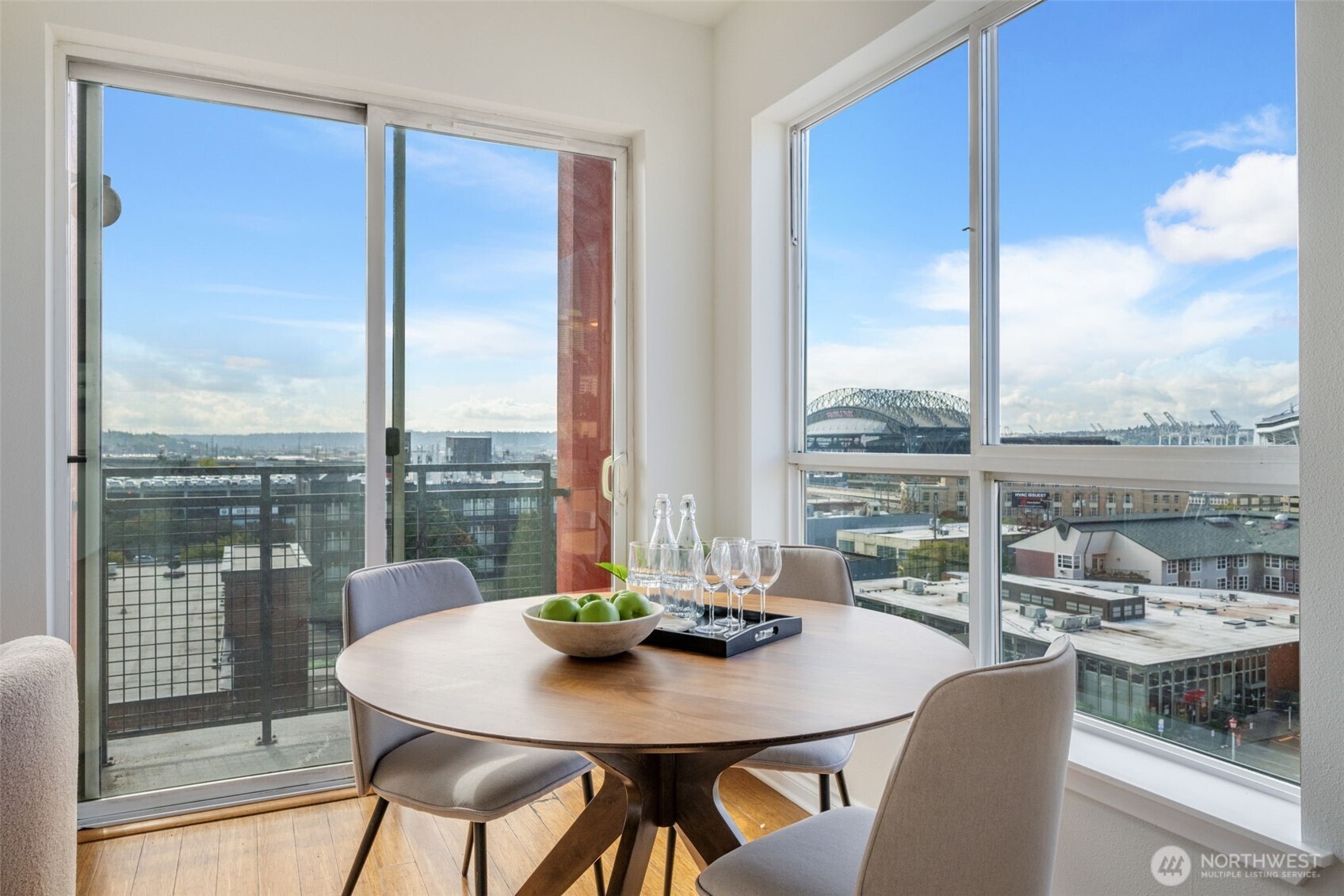 property viewer photo 1