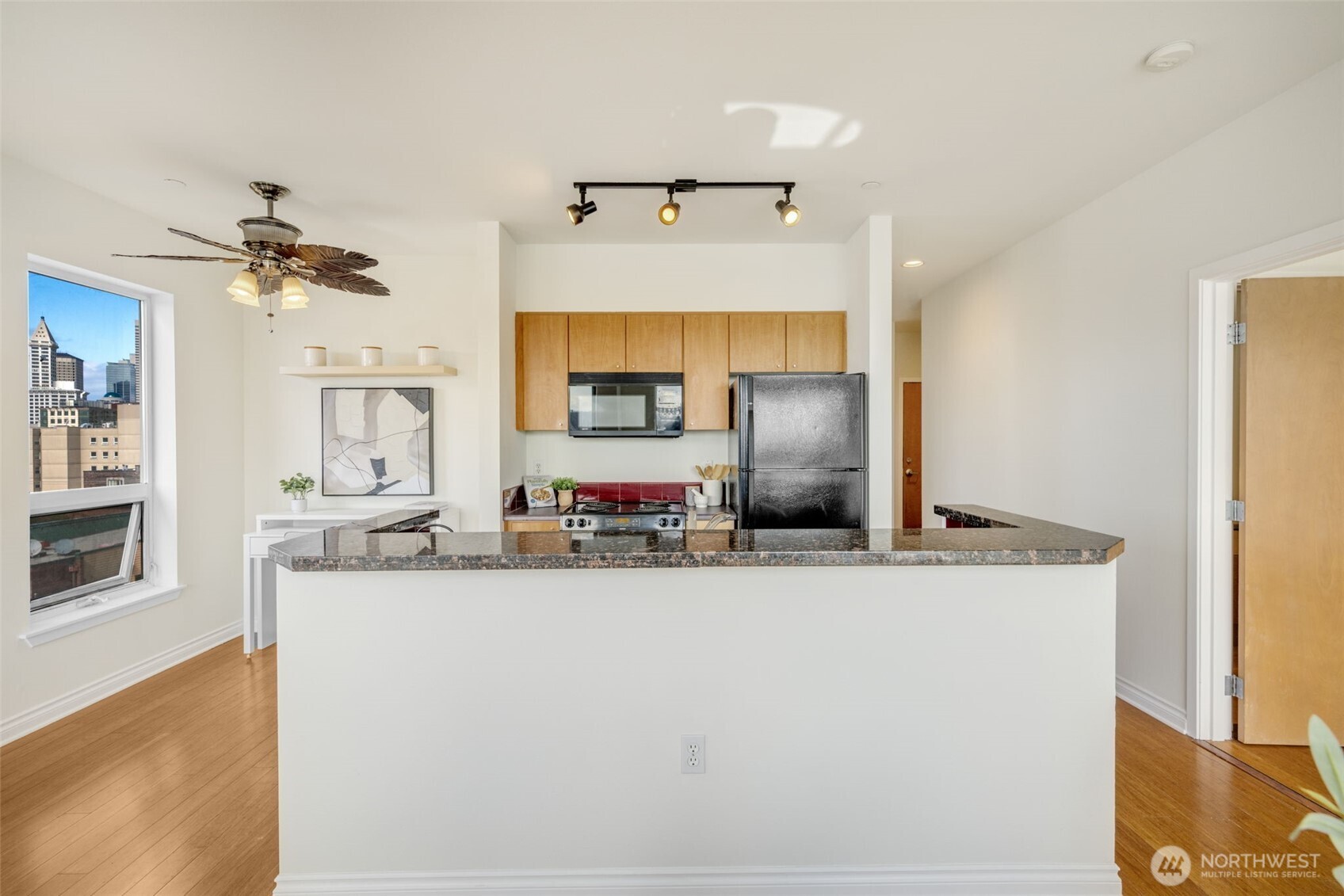 property viewer photo 14