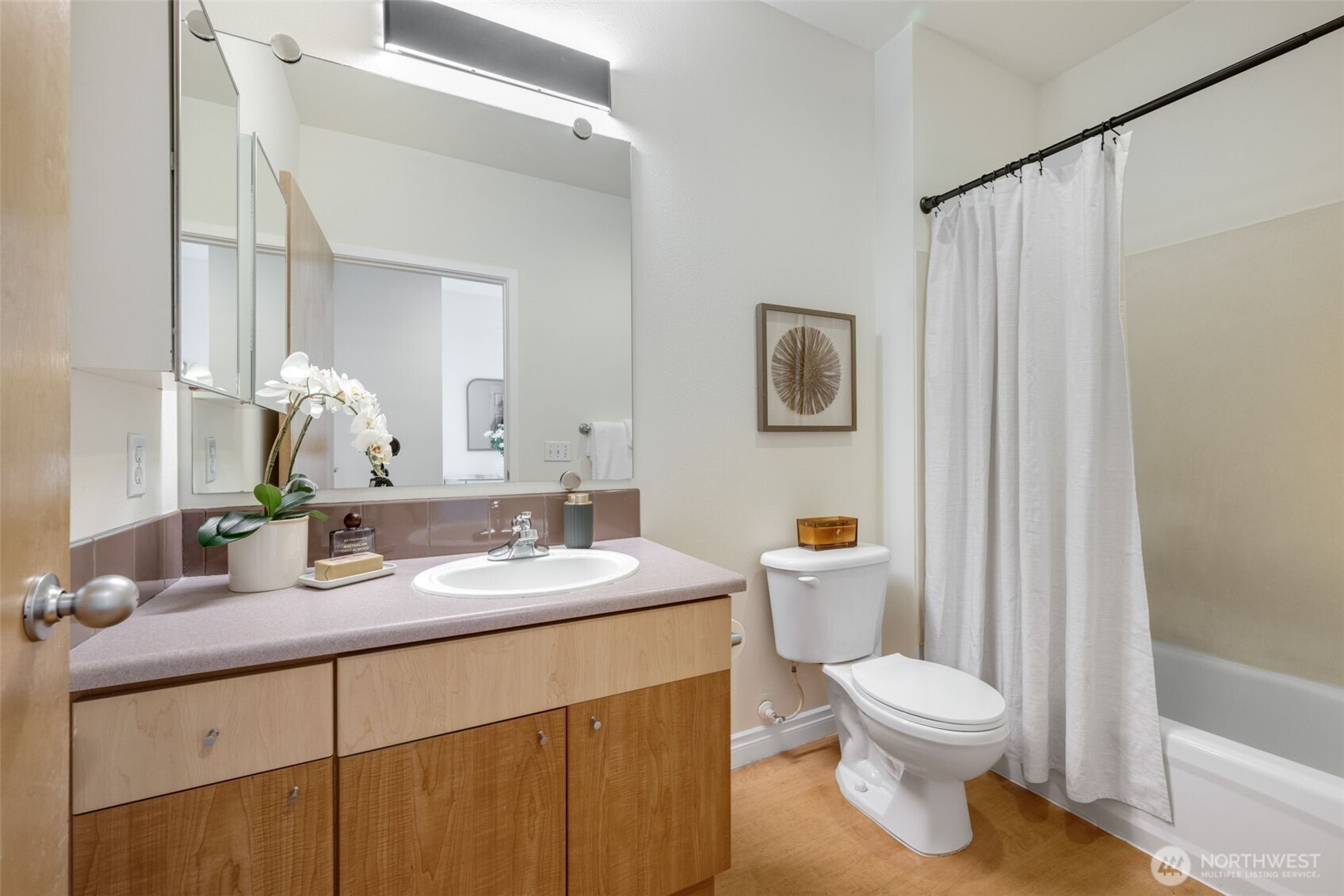 property viewer photo 18