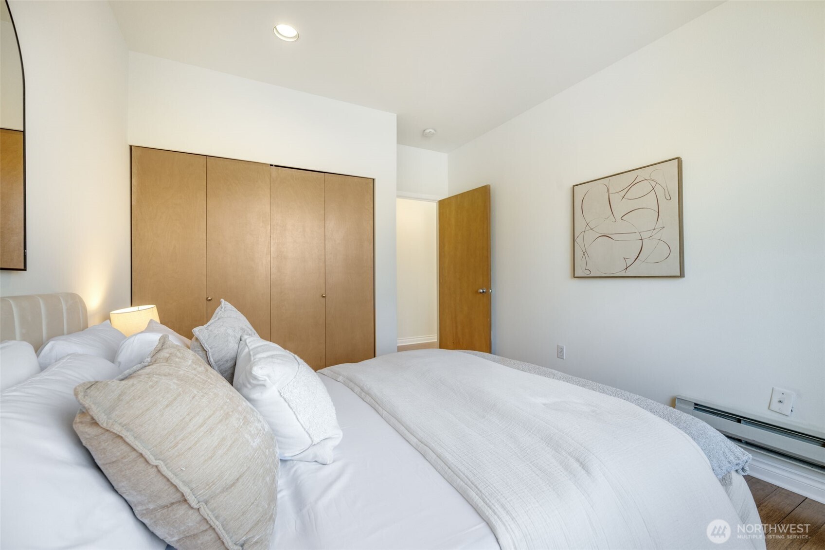 property viewer photo 6