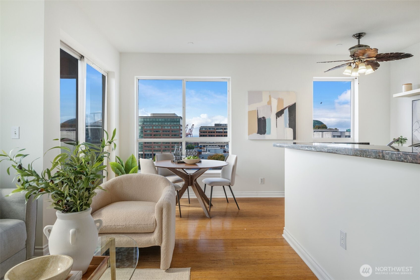 property viewer photo 9