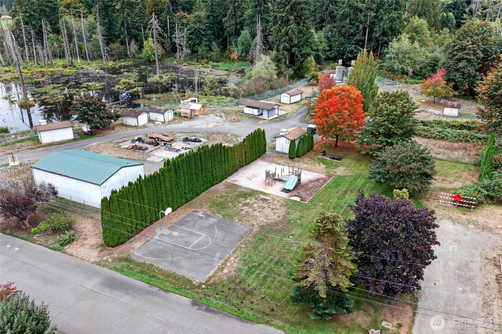 main property photo 34