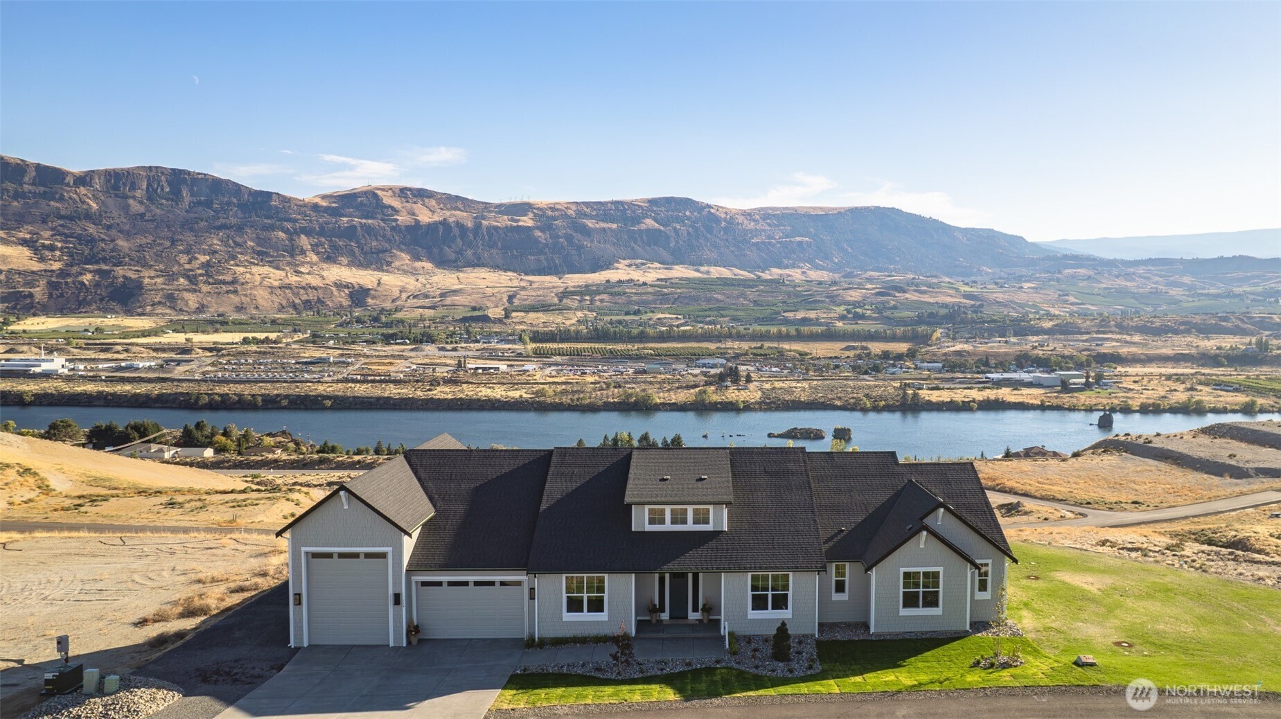 main property photo 0