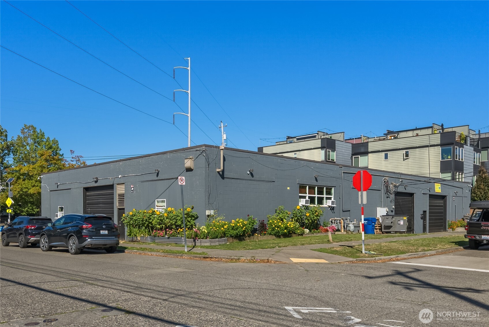 main property photo 13