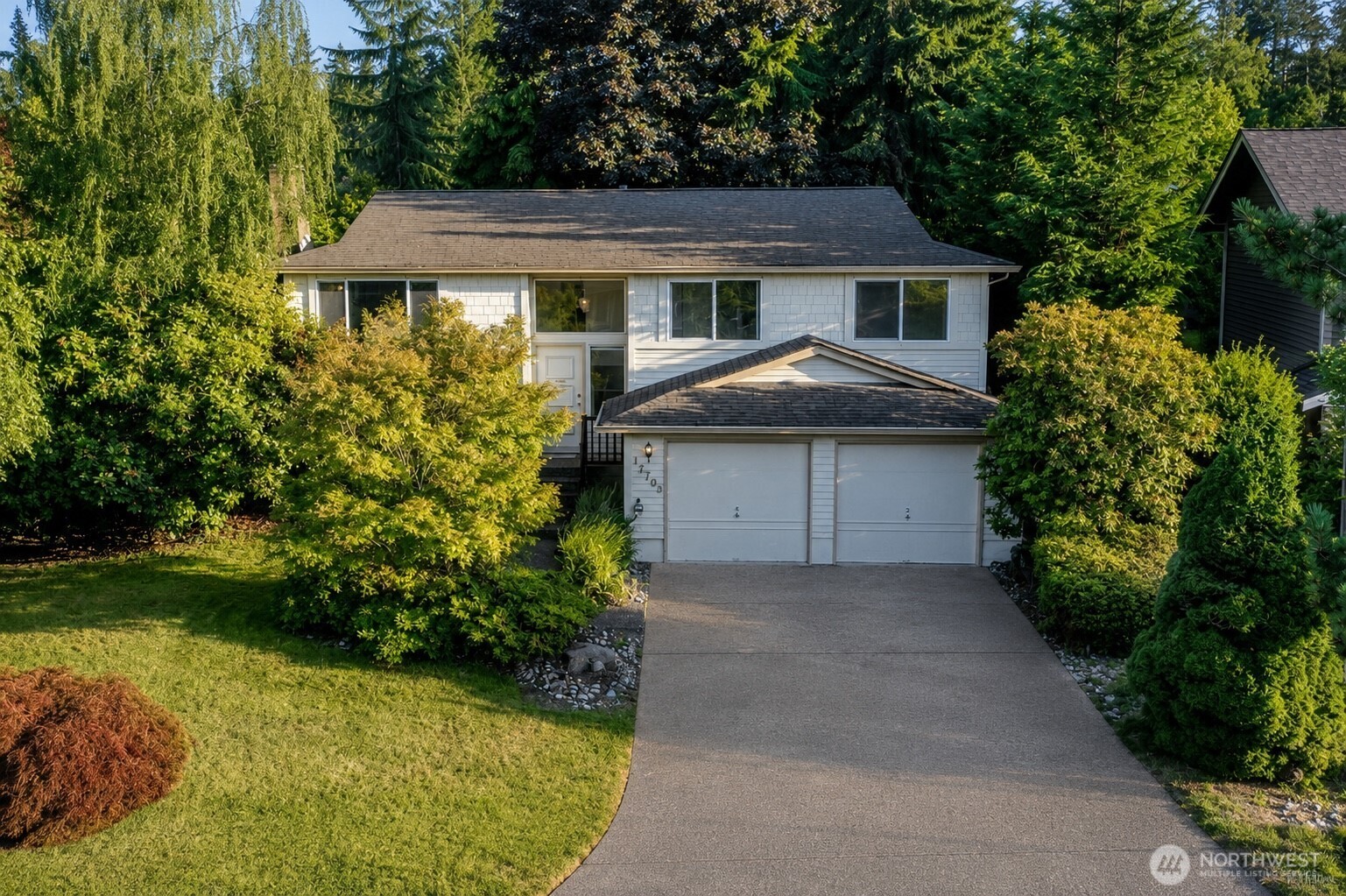 main property photo 0